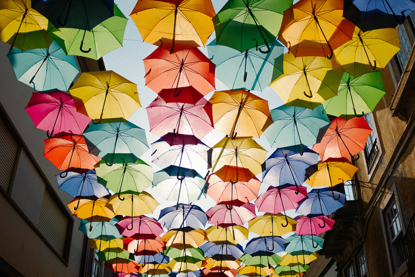 彩色伞伞形设计