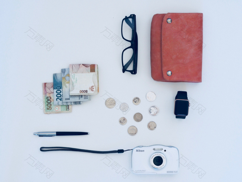 照相机笔眼镜手表硬币和纸币
