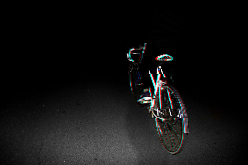 蓝色和黑色公路自行车图片