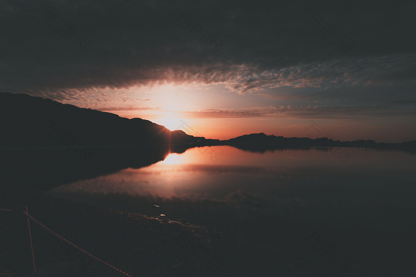日落时的山景摄影