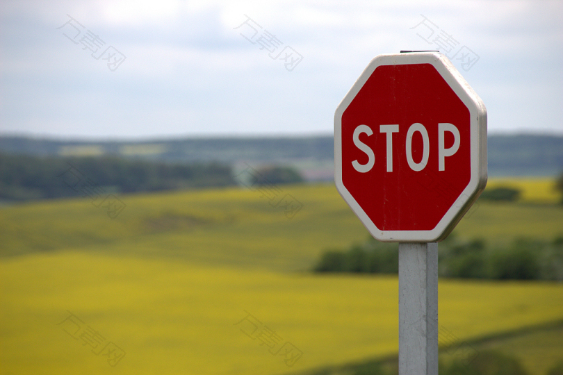 停止盾交通标志路标注意路牌warnschild路信息板含迹象