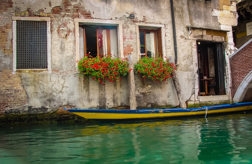 威尼斯船颜色房子首页门意大利威尼斯的生活鲜花窗口运河桥海