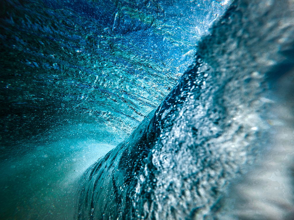 水蓝色飞溅气泡波浪水下壁纸高清壁纸高清背景高清令人惊叹的壁纸美丽的背景大海海洋波纹抽象