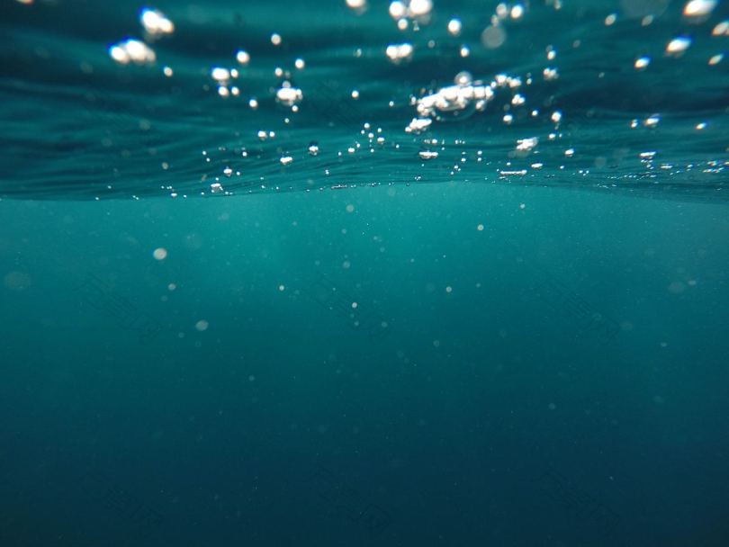 水下气泡水和海洋