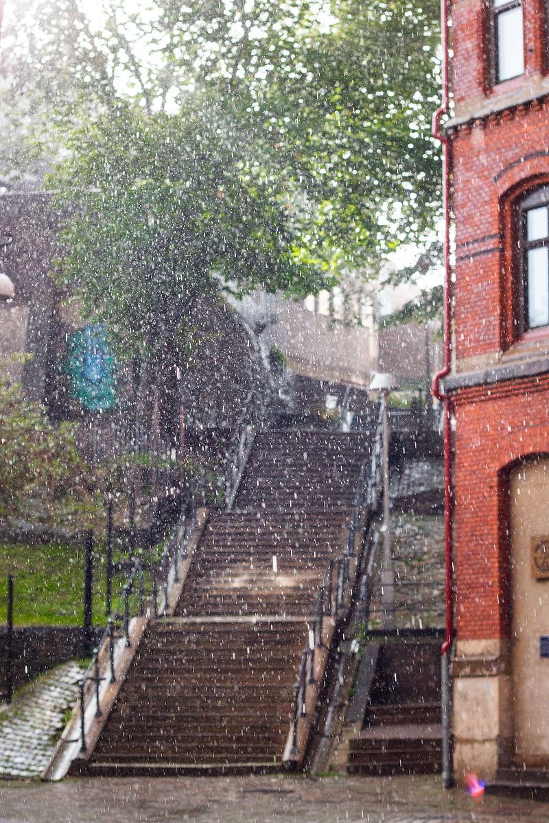雨水城市楼梯和湿房