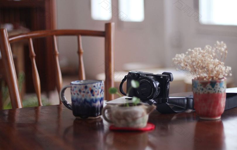 陶瓷咖啡厅照相机