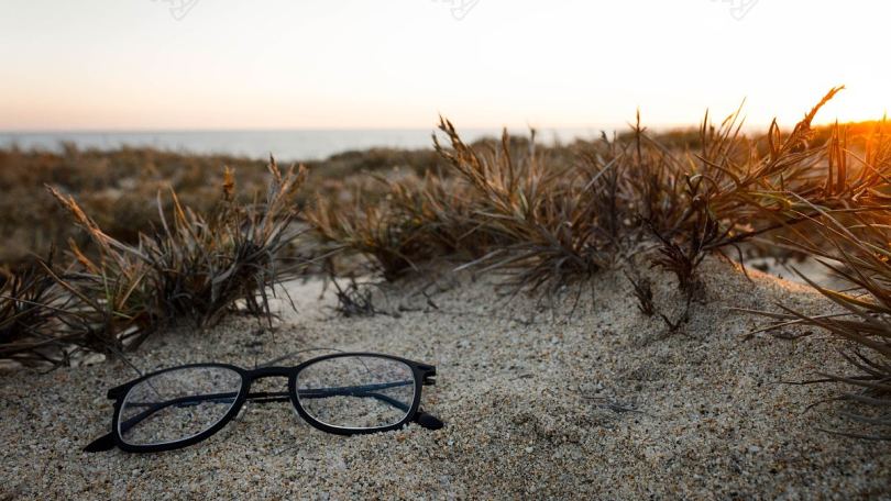 眼镜沙滩和海洋高清