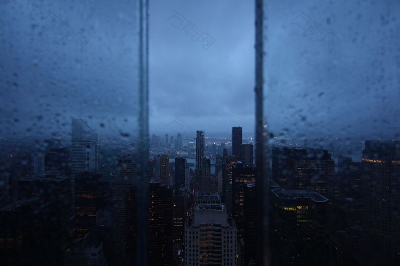 纽约的雨天