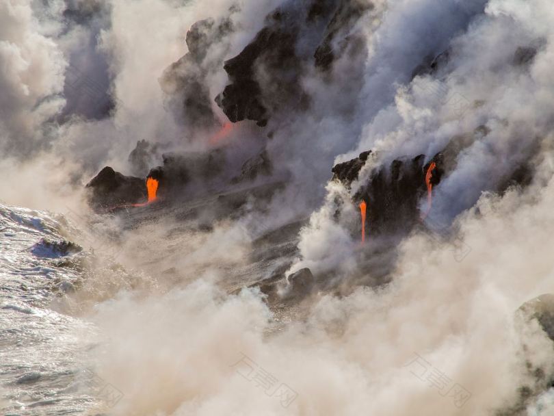 火山云熔岩和蒸汽
