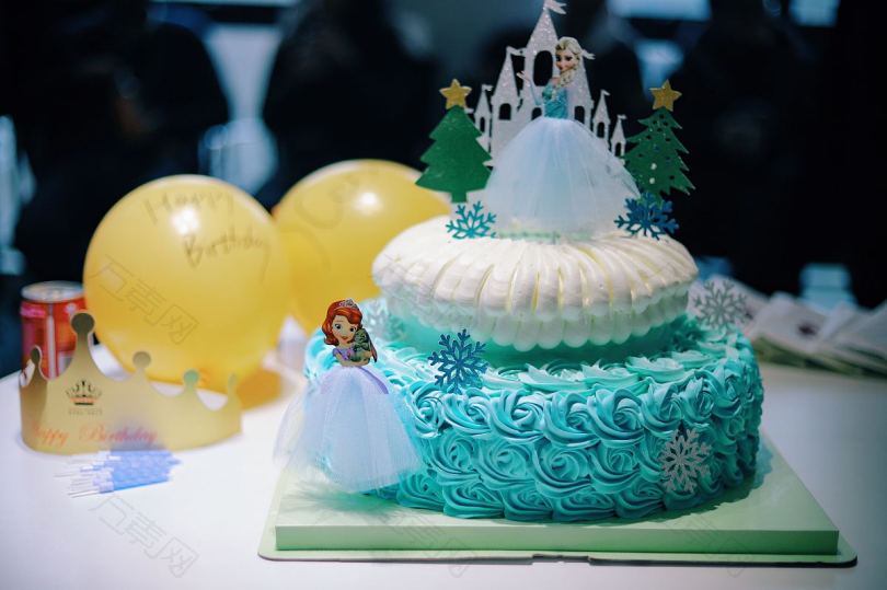 蛋糕气球公主和生日房