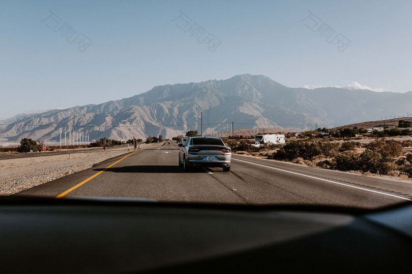 洛杉矶沙漠路车