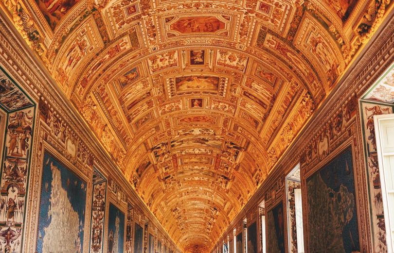 天花板梵蒂冈建筑和黄金房