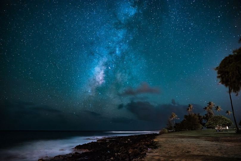 夜间海滩活动