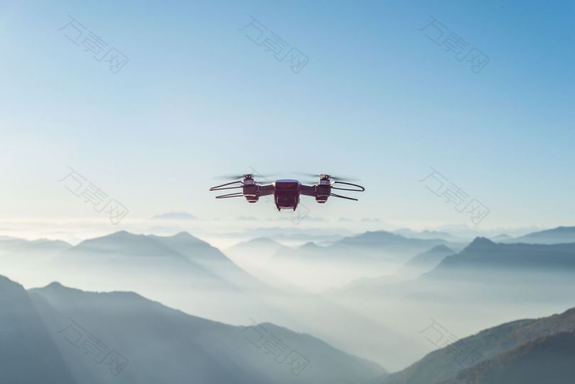 无人驾驶飞机高山技术和天空高清