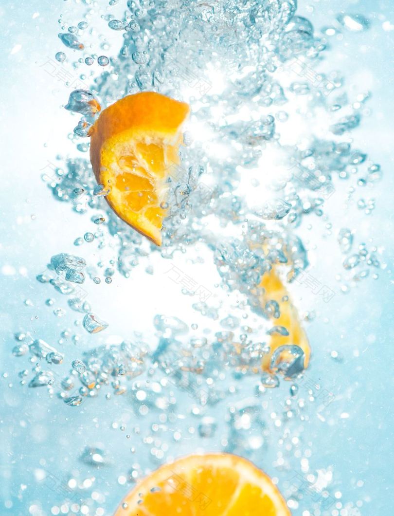 橙色切片水和气泡
