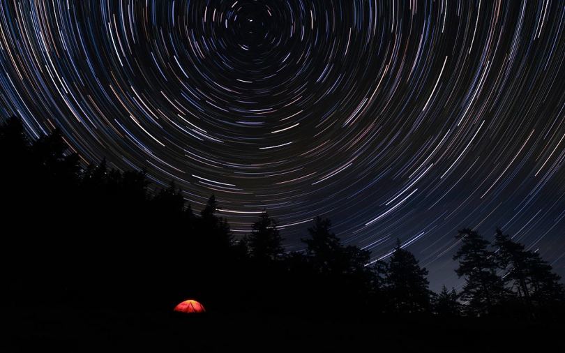 帐篷星际小径明星和野营