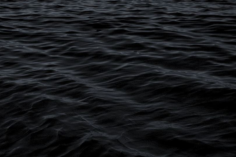 水波纹海洋和黑色高清